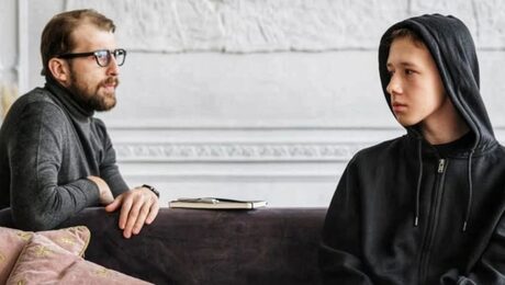 Новини на детски език: Тормоз в интернет? Какво можеш да направиш