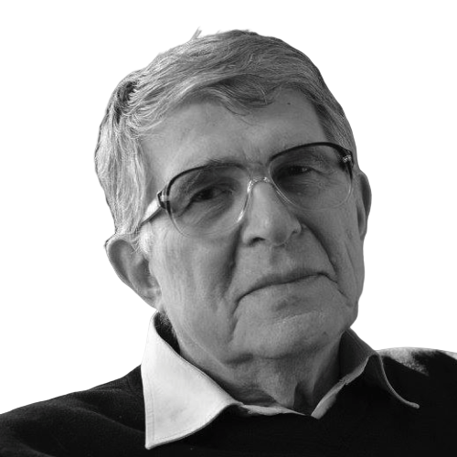 Михаил Иванов