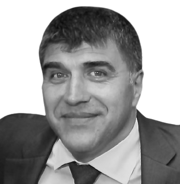 Иван Кожухаров
