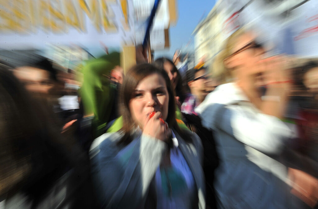 Лекари, студенти и учени излизат на общ протест