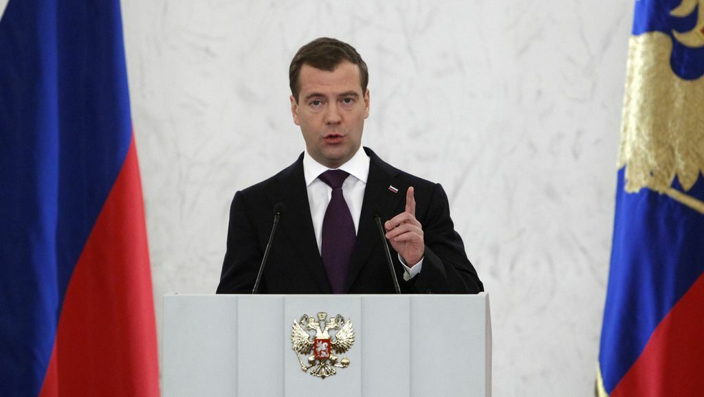 Медведев: Може да се стигне до нова надпревара във въоръжаването Медведев: Може да се стигне до нова надпревара във въоръжаването