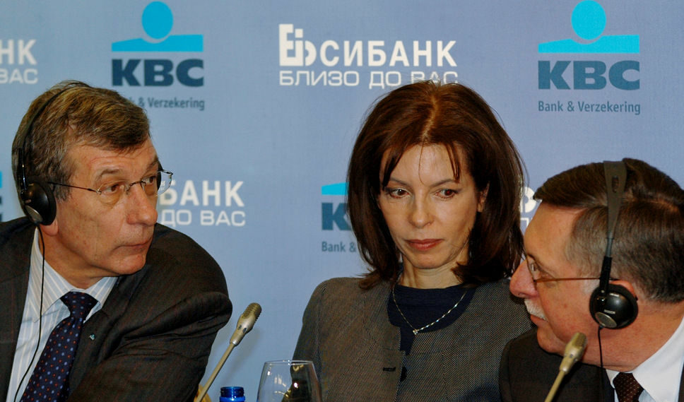 След продажбата на мажоритарния дял в СИБанк Цветелина Бориславова подписа споразумение с KBC, че ще им продаде останалия си дял