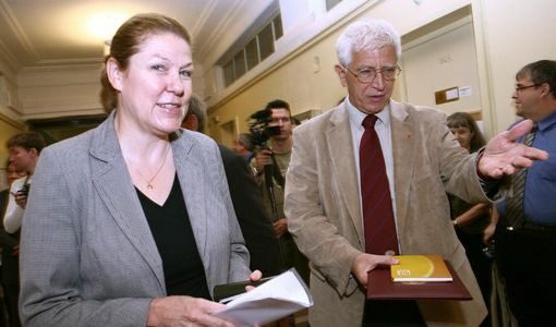Юдит Ланг  на конференция в Софийския университет през 2009 г.