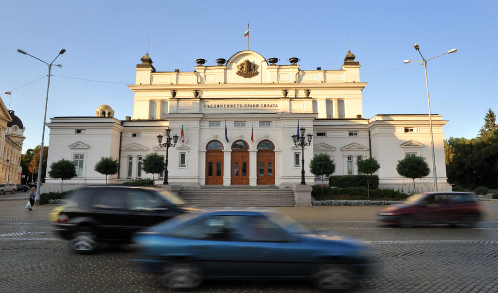Парламентът прие декларацията за оттеглянето на дипломатите агенти