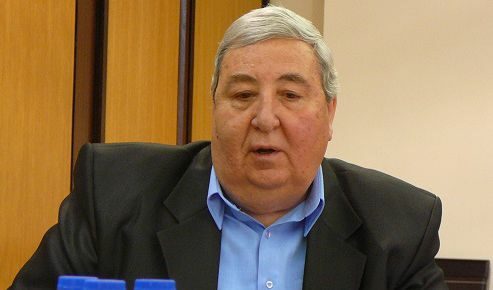 Д-р Никола Пенчев <br />