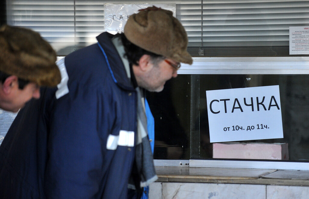 Стачката в железниците спря заради споразумения без голям ефект