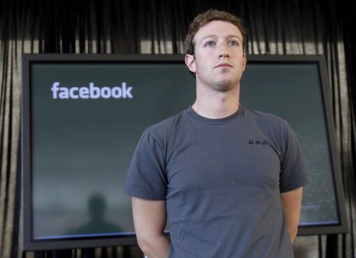 Facebook продължава да краде ръководни кадри от Google