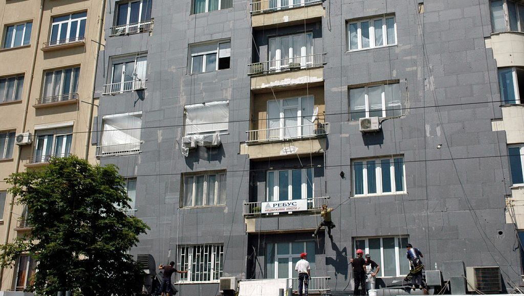 Екологично сдружение: Ако се откажем от "Белене", ще можем да санираме по 200 хил. сгради годишно
