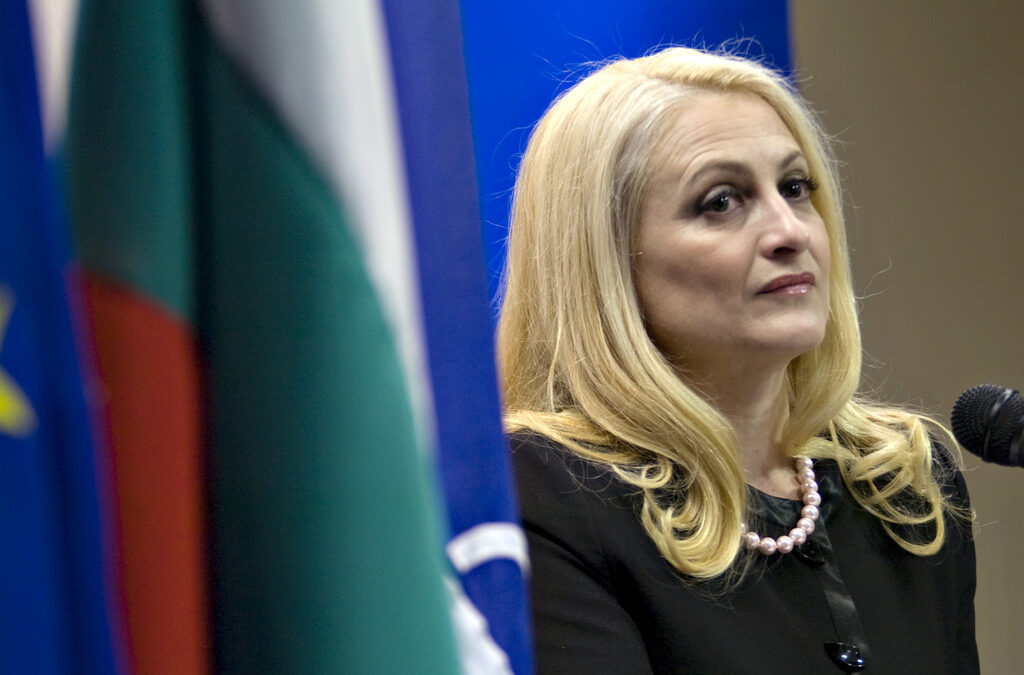 Цвета Маркова очаква присъди за разгласяване на секретна информация