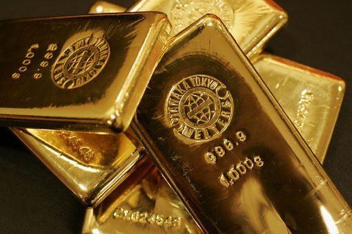 Златото не спира да поскъпва, мина $1910