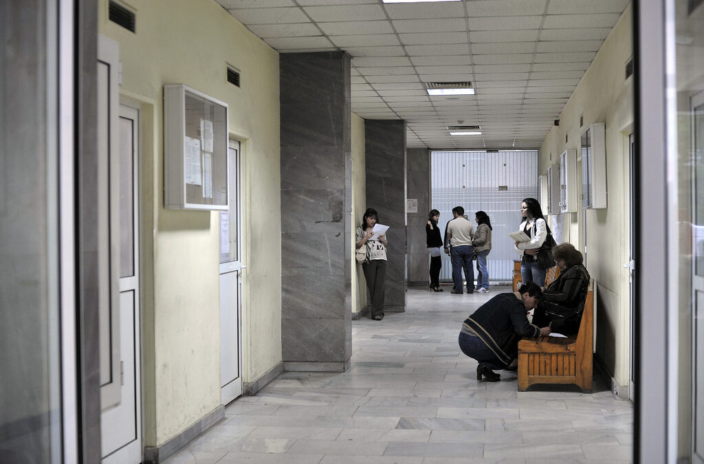 Приходите в НОИ се сгромолясват Приходите в НОИ се сгромолясват