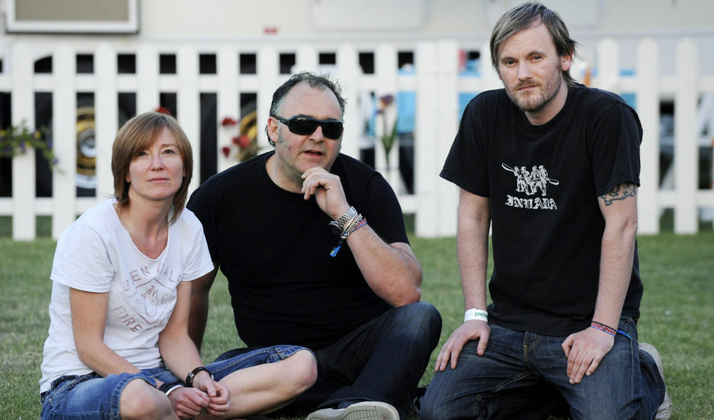 След 6-годишно мълчание Portishead се завърнаха с кавър на... "АББА" След 6-годишно мълчание Portishead се завърнаха с кавър на... "АББА"