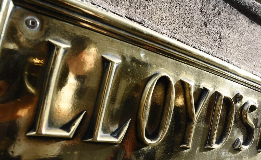 Lloyd's отчете невиждана загуба от 697 млн. паунда