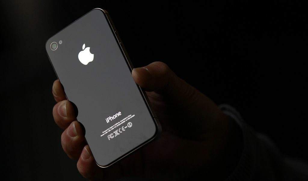 iPhone 4S направи Apple отново най-скъпата компания в света iPhone 4S направи Apple отново най-скъпата компания в света