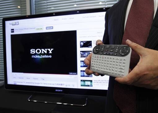 Обновената версия ще бъде пусната за телевизорите Sony Internet TV още тази седмица, а за устройствата Logitech Revue малко по-късно.