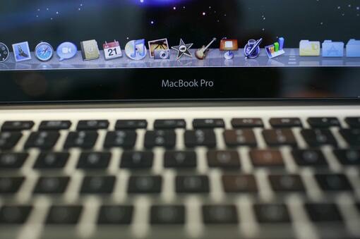 Дизайнери на аромати създават "парфюм" с мирис на нов Apple Mac
