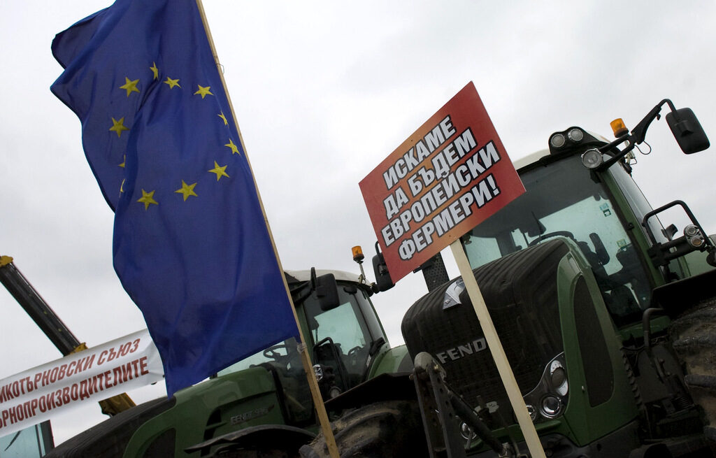 Среща при премиера не спря протестите на зърнопроизводителите