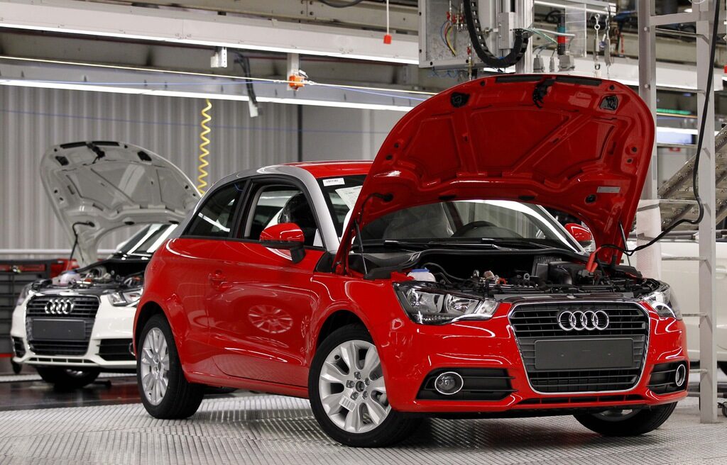 2012 г. ще бъде тежка за автомобилната индустрия, очаква шефът на Audi