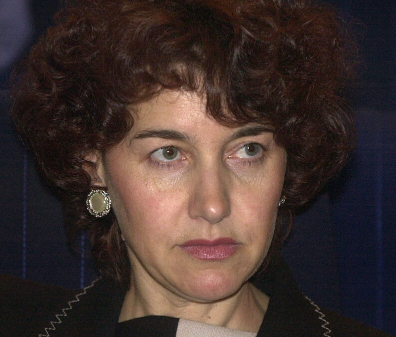 Детелина Николова