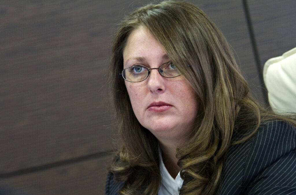 Виолета Николова за скандалните си бонуси: Това са лични данни