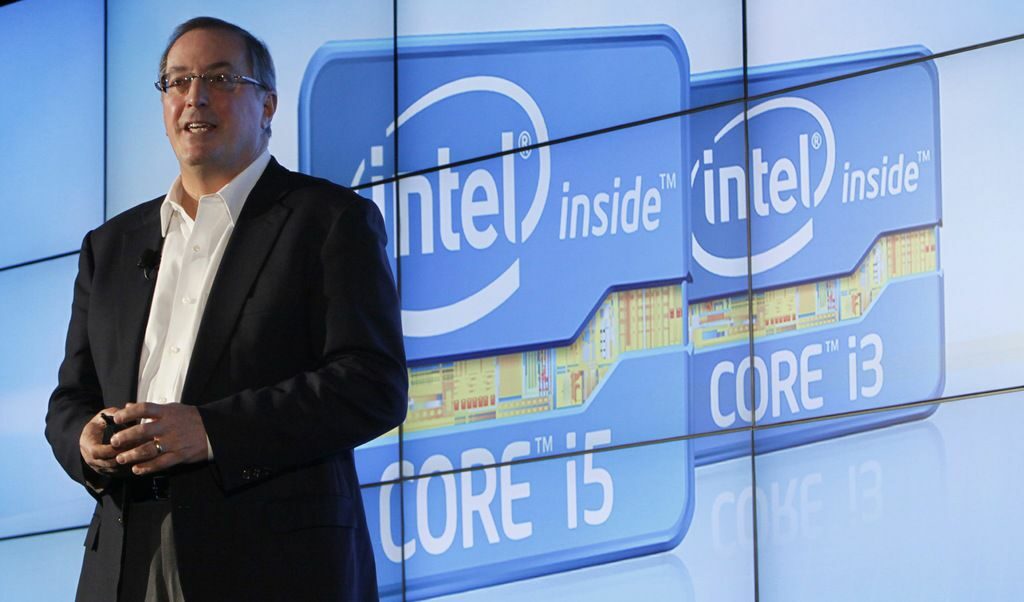 Изпълнителният директор на Intel Пол Отелини в последните месеци предприема различни стъпки в диверсифициране на дейността на компанията. Изпълнителният директор на Intel Пол Отелини в последните месеци предприема различни стъпки в диверсифициране на дейността на компанията.
