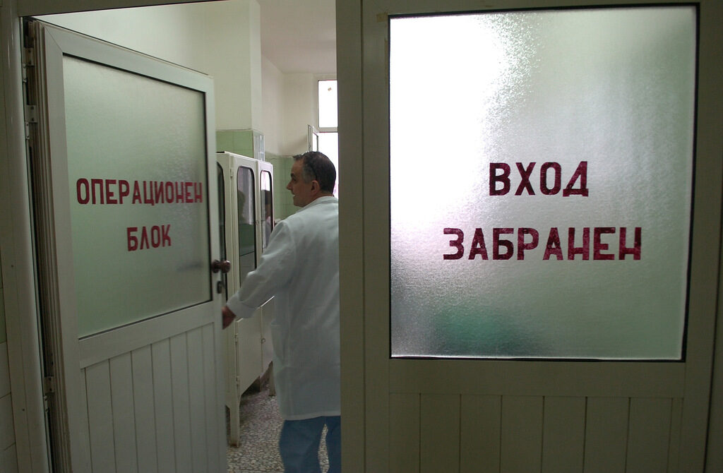 Блъснатата на пешеходна пътека Марина ще бъде оперирана другата седмица