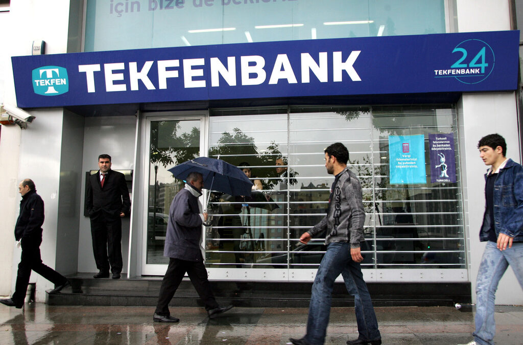 Гръцката Eurobank на път да продаде турското си поделение