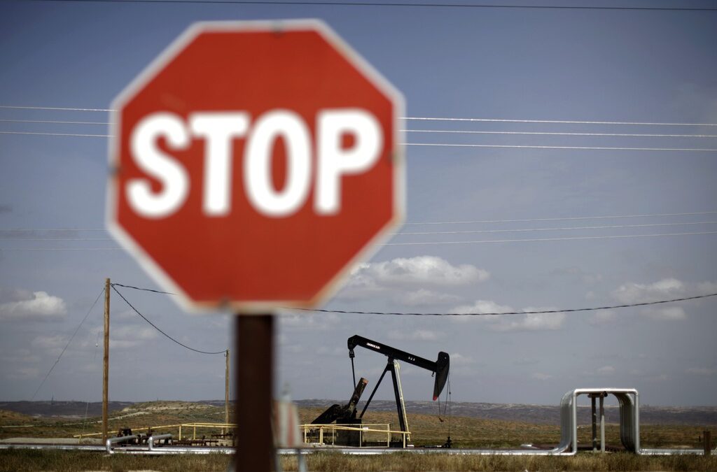 BP продава дела си в третия по големина производител на петрол в Русия