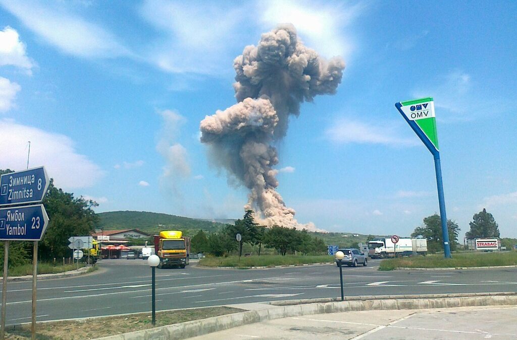 Над 100 жилищни сгради са пострадали от взривовете в склада на "Берета трейдинг"