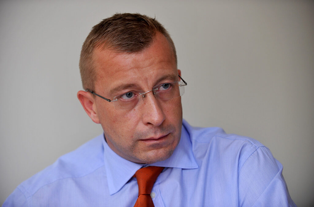 Димитър Ангелов, изпълнителен директор на "Каолин" обясни по TV7, че "не продаваме варовика на двойно по-висока цена"