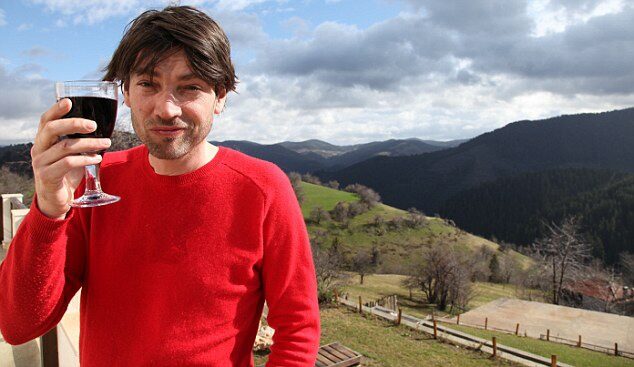 Скрийншот на снимката на Алекс Джеймс в България от <a href="http://dailymail.co.uk" target="_blank">сайта на "Дейли мейл"</a>