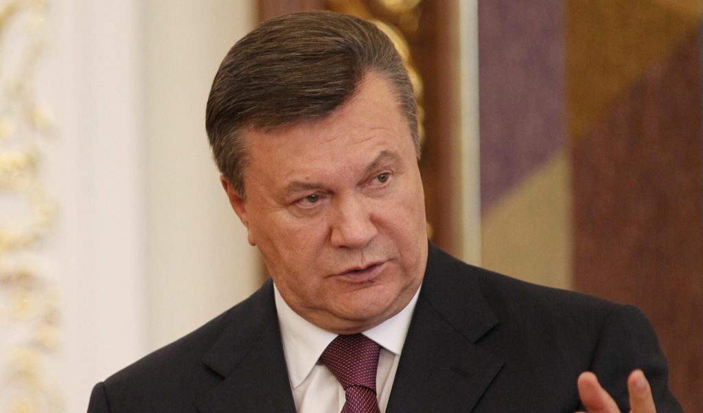 От избирането на президента Виктор Янукович през 2010 г. много от приватизационните търгове бяха спечелени от основните спонсори на неговата кампания – индустриалците Ринат Ахмедов и Дмитрий Фирташ.