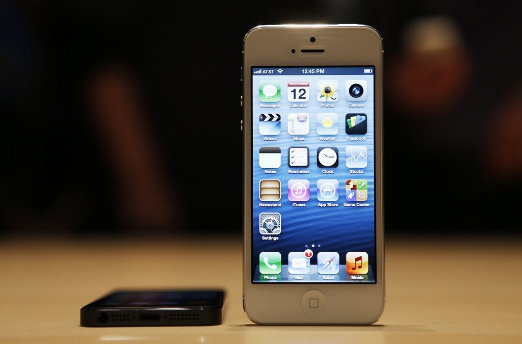 Счупени iPhone-и костват на американците $5.9 млрд. от 2007 насам