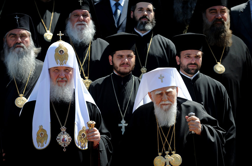 Патриарх Максим (вдясно) през април тази година заедно с руския патриарх Кирил&nbsp;