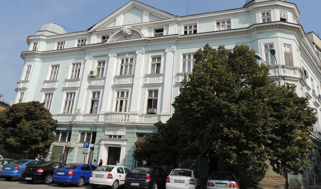 Областната дирекция на полицията във Варна.