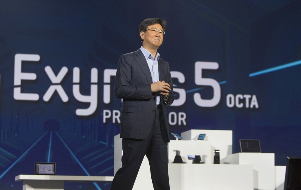 Стивън Вуу, президент на Device Solution Business групата на Samsung по време на представянето на новия процесор.