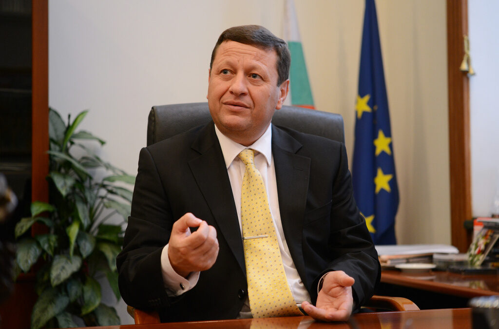 Веселин Божков: Цените на разговорите на едро поевтиняха от 1 януари