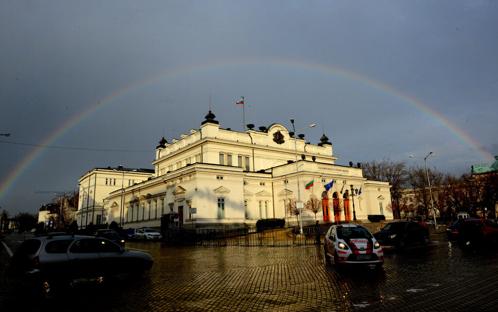 Особености на парламента, доминиран от ГЕРБ