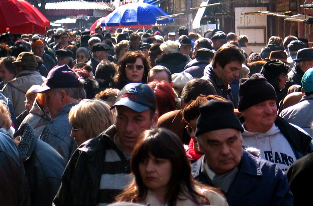Индексът се съставя от световната организация от 1990 г. и се основава върху показатели като продължителност на живота, достъп до образование, контрол на ресурсите, необходими за достоен живот, степен на неравенство, бедност, равенство на половете.