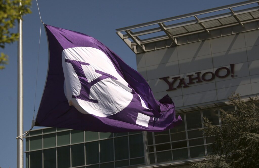 Yahoo подготвя нови мобилни приложения за iOS