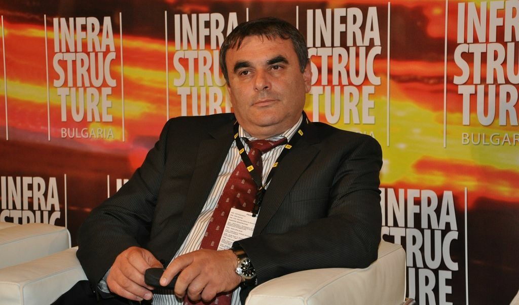 Данаил Папазов иска да спре приватизацията на "БДЖ Товарни превози"