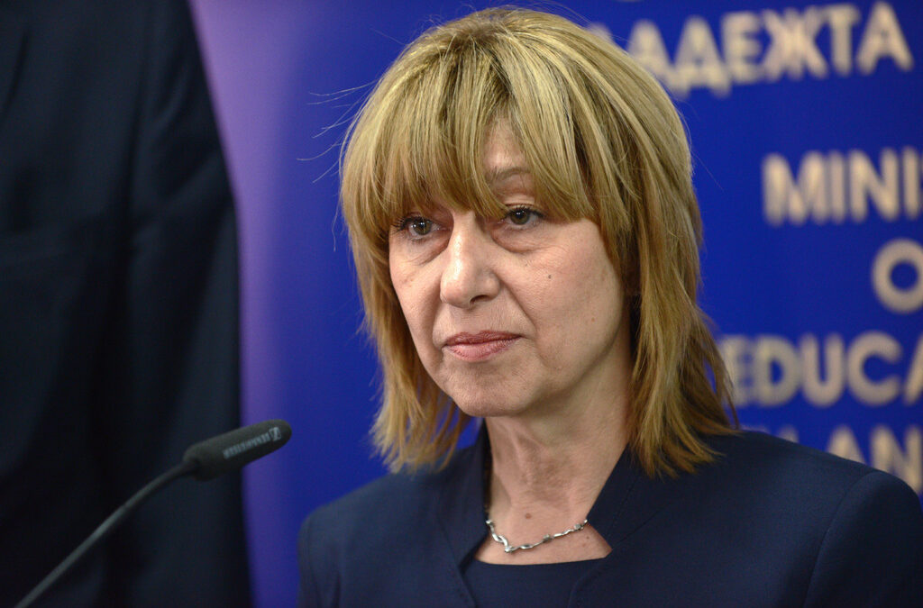 Министърът на образованието Анелия Клисарова