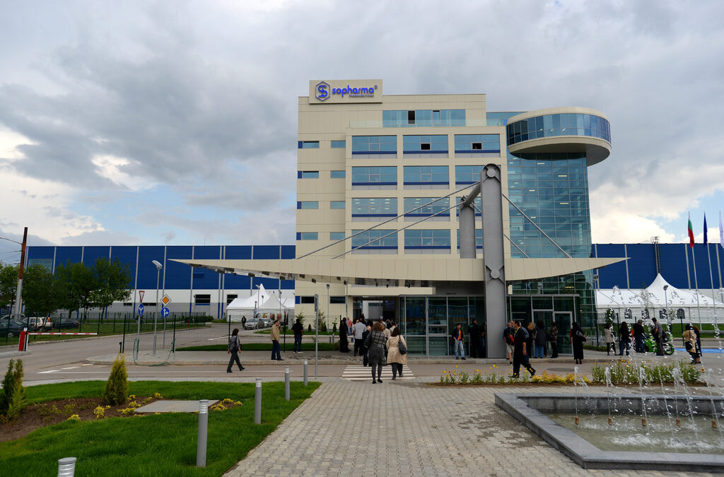 Новият завод на "Софарма" за твърди лекарства заработи от днес