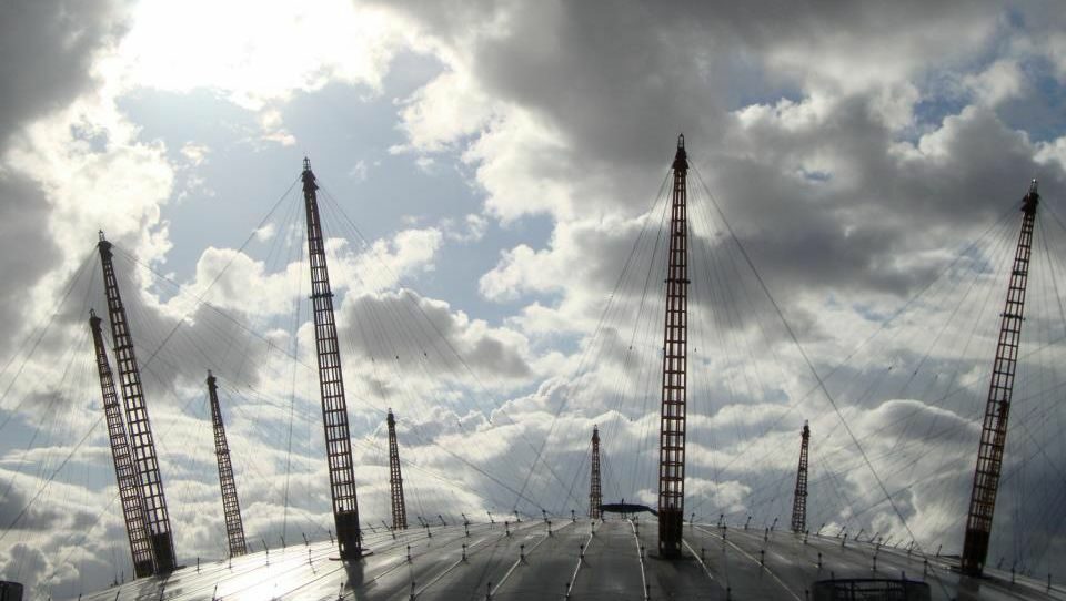 Покривът на O2 Arena