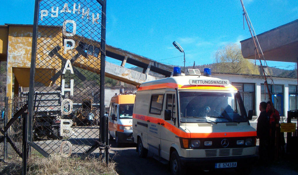 Откритите след 18-дневна операция миньори са починали бързо от задушаване
