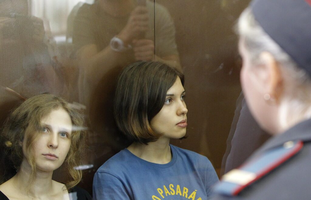 Над 100 световни музикални звезди се обявиха в защита на Pussy Riot