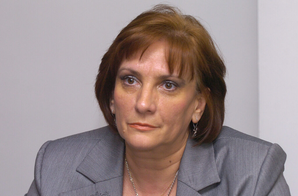 Искра Михайлова