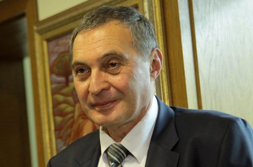 И.ф. градски прокурор Евгени Диков.