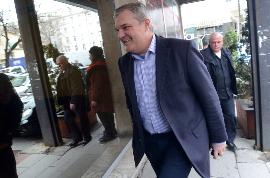 Румен Петков поиска извънредно заседание на парламента и заради сделката с печатницата на БНБ
