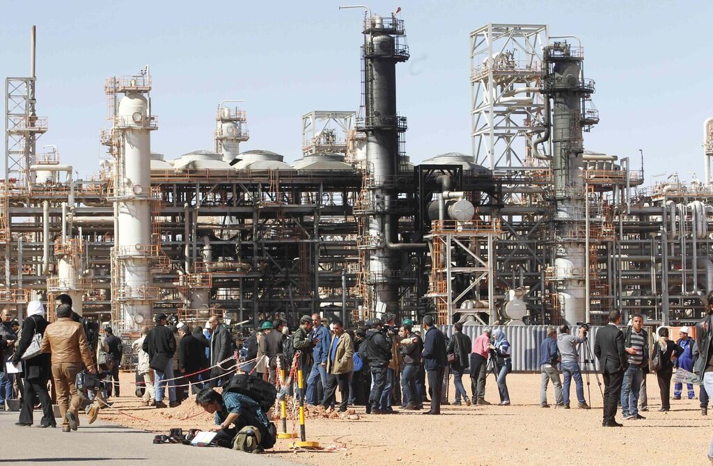 Алжирският газов обект, нападнат от обединилите се ислямисти в началото на годината